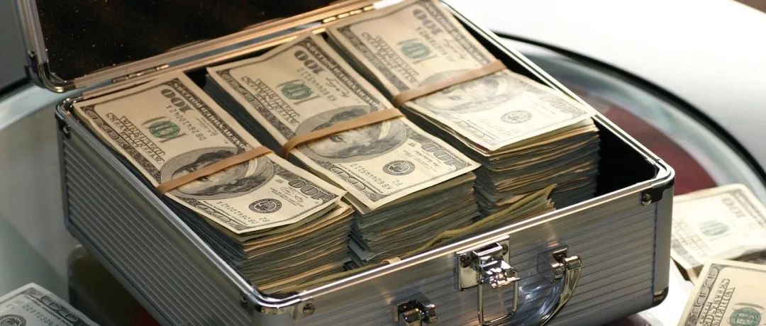 近期市场变幻刺激！俄乌冲突不断，12枚导弹袭击美领事馆外围