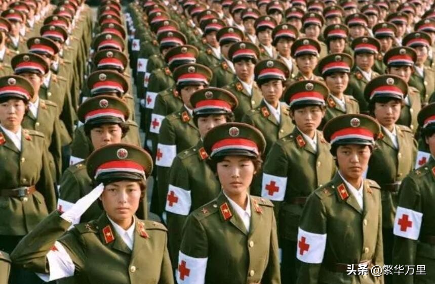 07式陆军常服货到付款_解放军军服发展史_97式军服设计特点