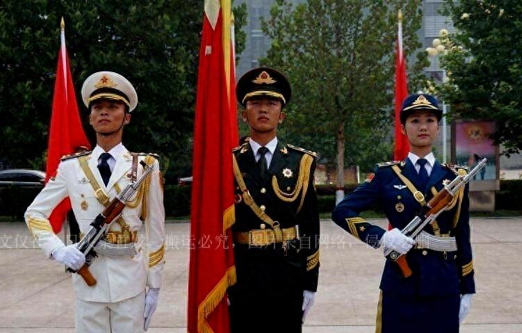 解放军 21 式军服换装解读，追溯各国军服发展历程？