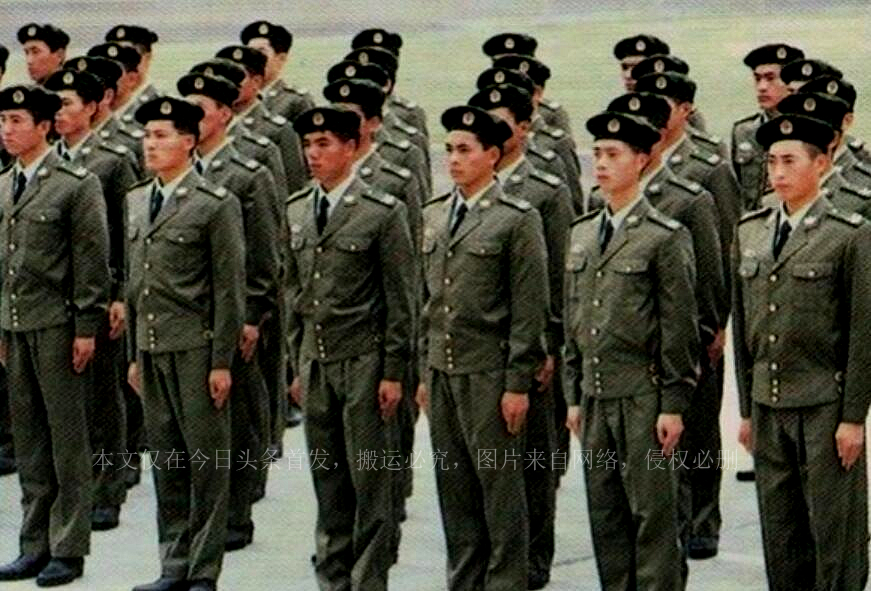 解放军21式军服发展历程_解放军军服与国际军服发展关系_07式陆军常服货到付款