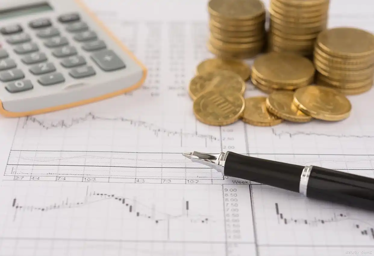 解读三大财务报表关键指标_分析公司财报核心要点_股票业绩走势图怎么看