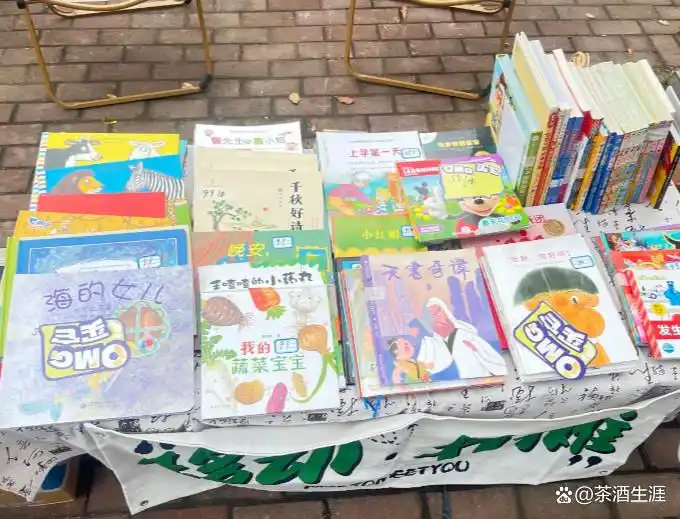 解压玩具地摊生意_当下零成本赚钱好买卖_地摊经济小众项目