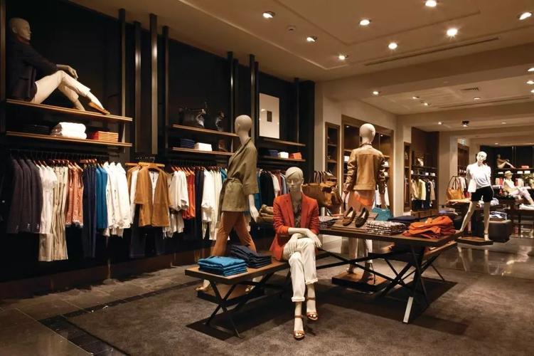 开服装店加盟优势多,商品策略与多品牌发展策略大揭秘