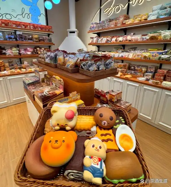 家庭托管小课堂_投资小创业好开店项目_炭雕工艺品店